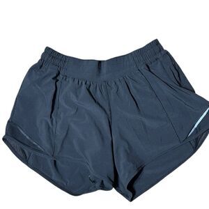 Lululemon women’s 6 tall hotty hot shorts black reflective workout running